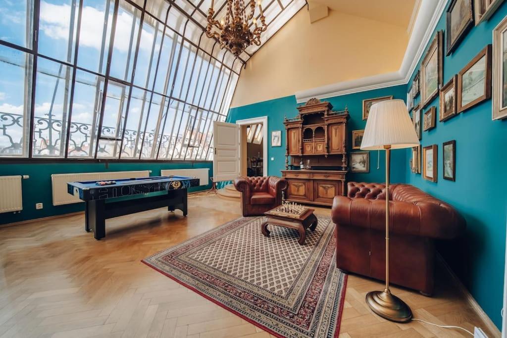Magnificent Historical Penthouse In The Heart Of Prague Leilighet Eksteriør bilde