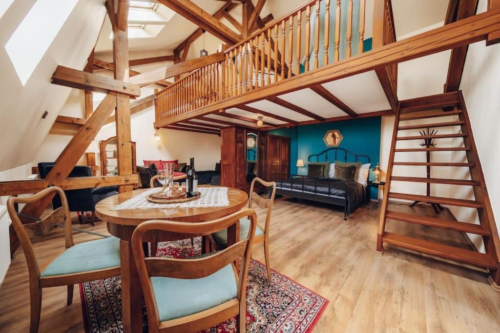 Magnificent Historical Penthouse In The Heart Of Prague Leilighet Eksteriør bilde