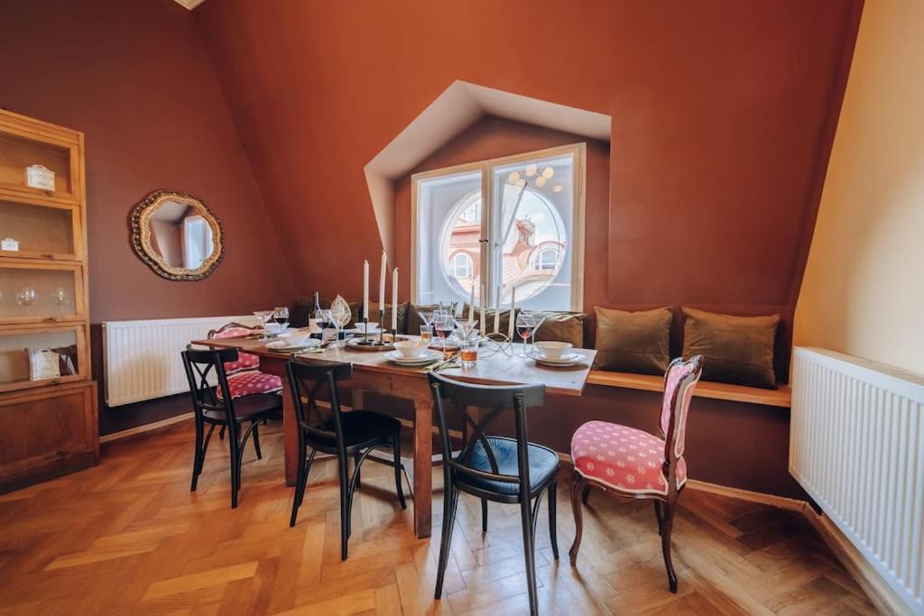Magnificent Historical Penthouse In The Heart Of Prague Leilighet Eksteriør bilde