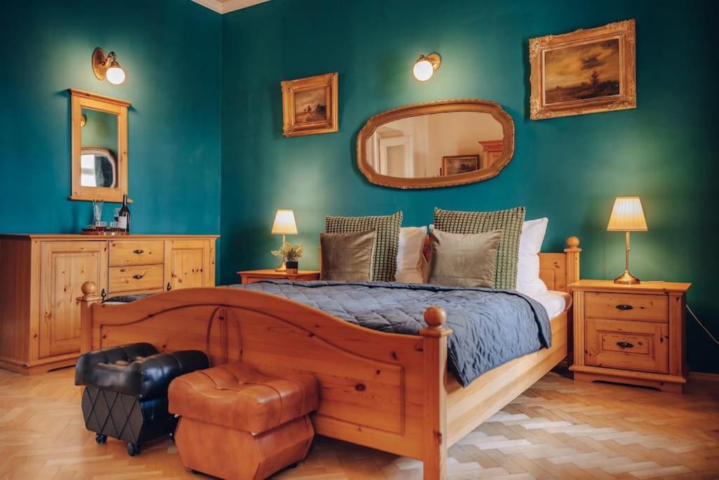 Magnificent Historical Penthouse In The Heart Of Prague Leilighet Eksteriør bilde